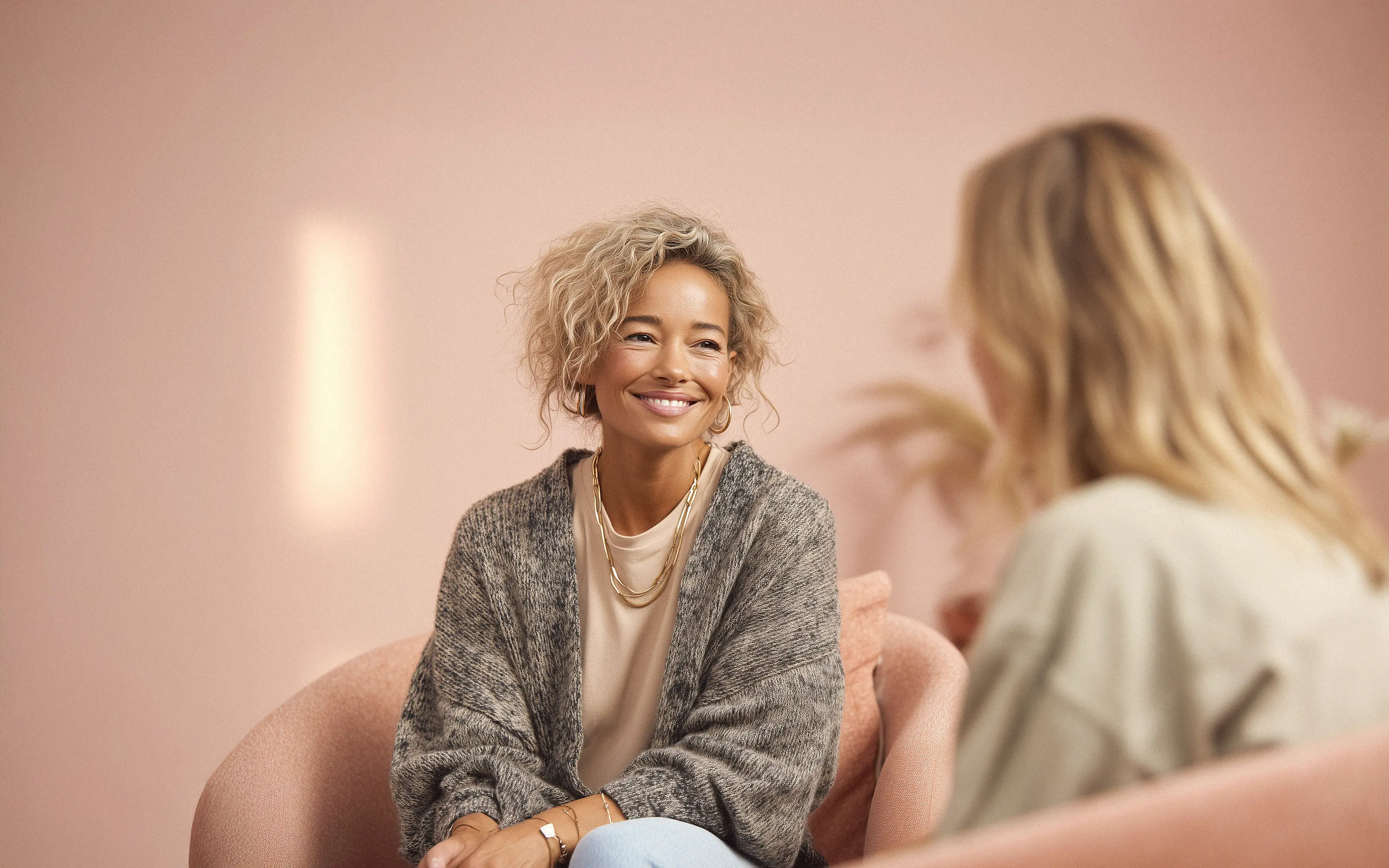 Image by notthoff La Biosthétique Friseur C Perücken Extensions 35